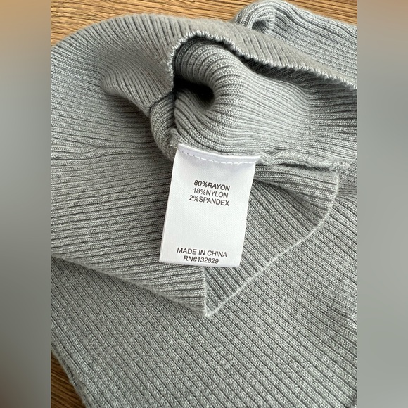 SUPERDOWN | Edith Sweater Knit Tube Top - Picture 4 of 6